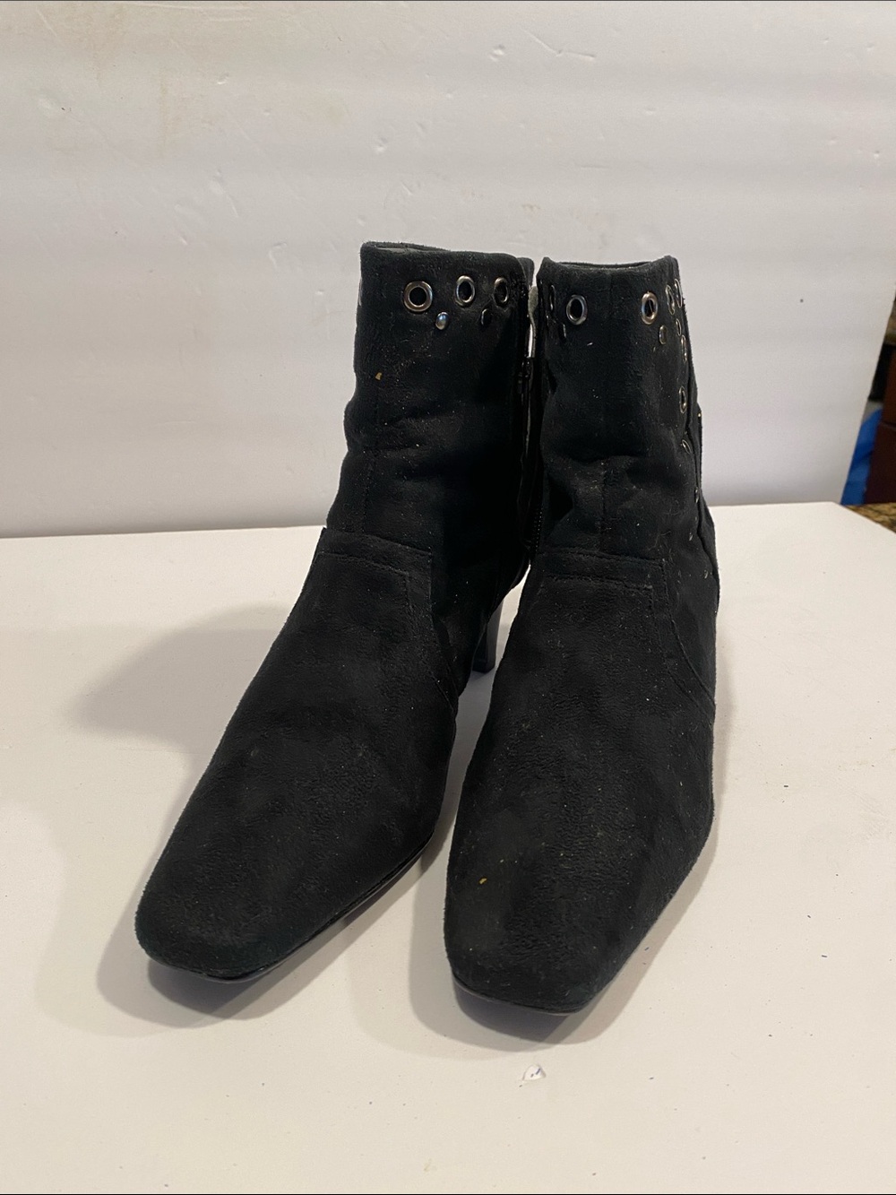 Women’s Black Ankle Boots with Eyelet Detail size 6 vintage